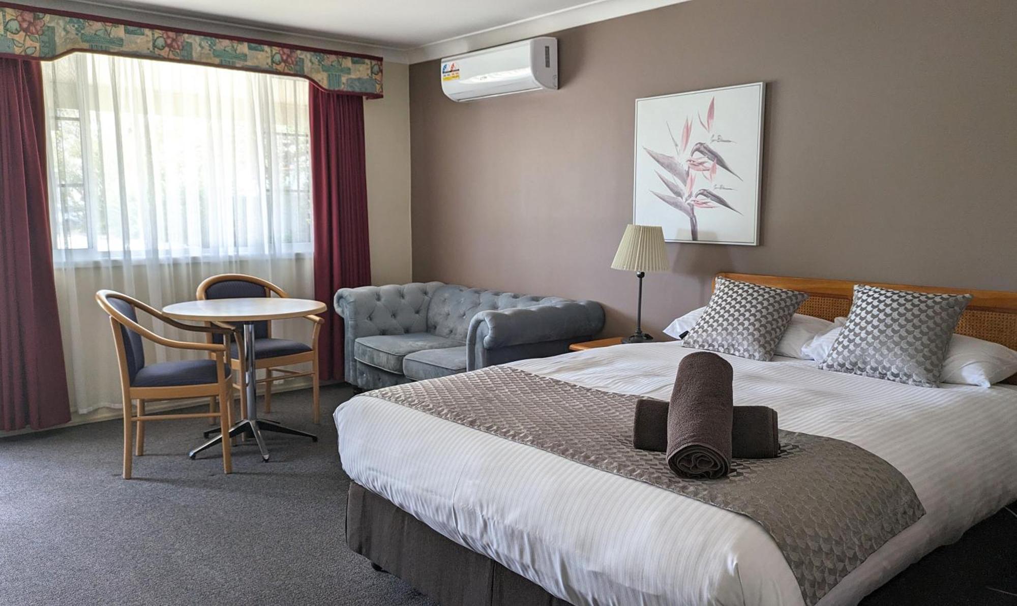 אוברון Highlands Motor Inn מראה חיצוני תמונה