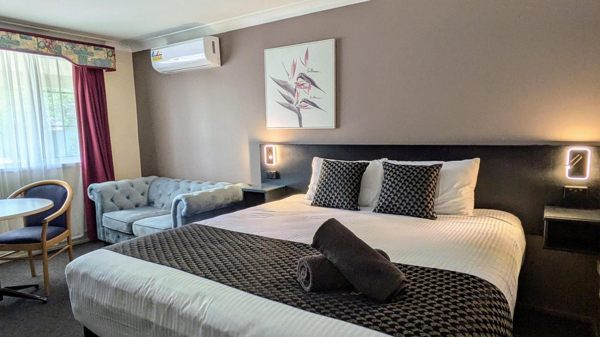 אוברון Highlands Motor Inn מראה חיצוני תמונה